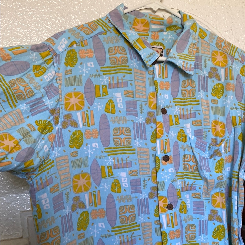 Surfing Safari Aloha Hawaiian Shirt Men’s L